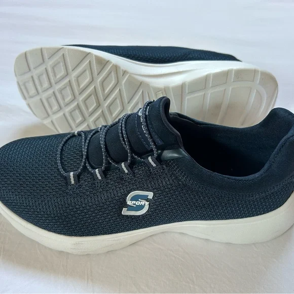 Skechers Black and White Sneakers with Bungee Lacing - Picture 5 of 7